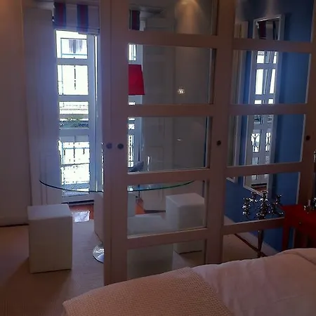 Apartment Red & Blue Lisbon