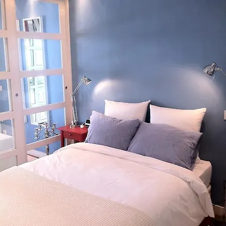 Apartment Red & Blue Lisbon